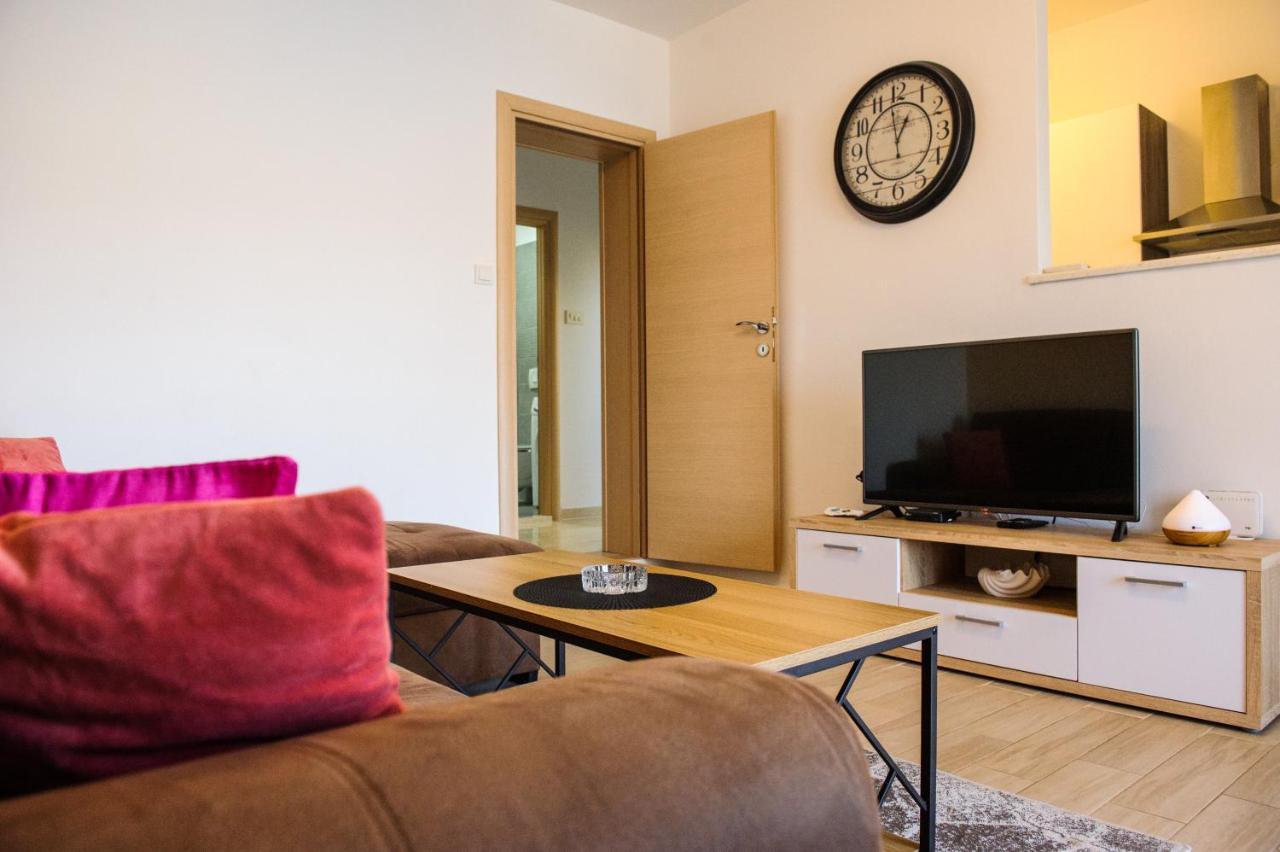Mastrinka Apartment Трогір Екстер'єр фото