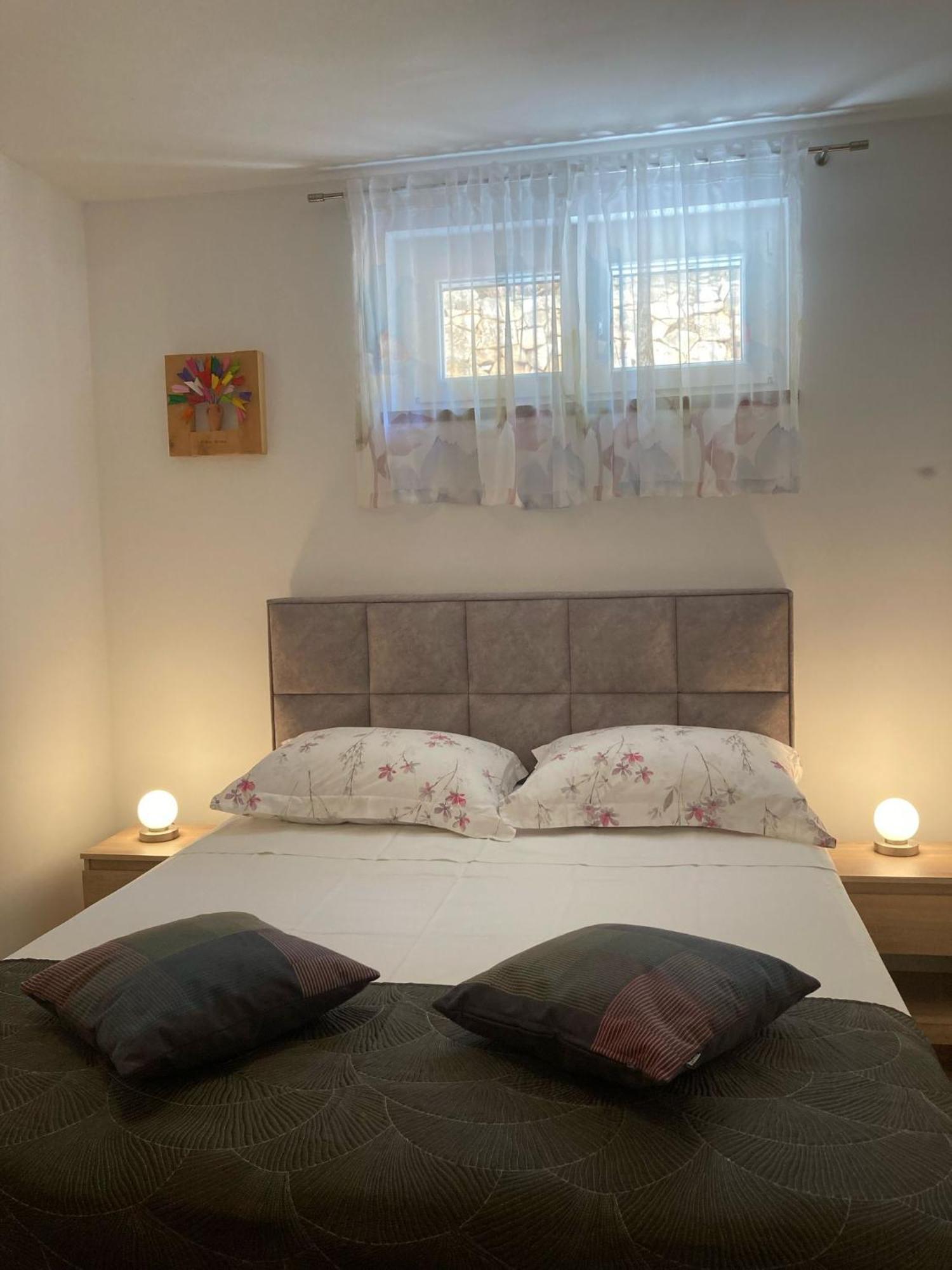 Mastrinka Apartment Трогір Екстер'єр фото